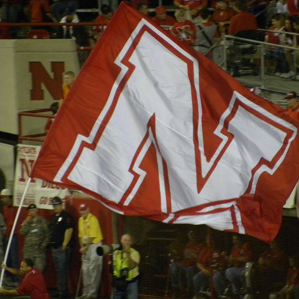 File:Nebraska-bignflag.jpg